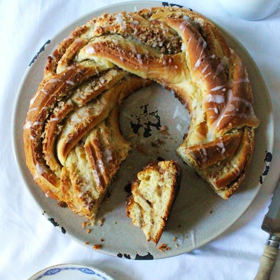 Yummi Wreath with Apple & Nuts