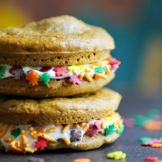 Pumpkin Cheesecake Whoopie Pies