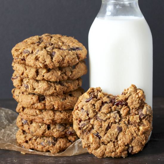 Big and Chewy Oatmeal Cookies