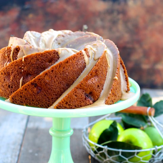 Fresh Apple Bundt Cake