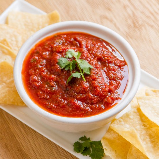 Easy Restaurant Style Salsa