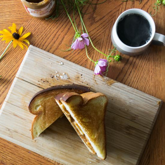 biscoff butter + banana sandwich