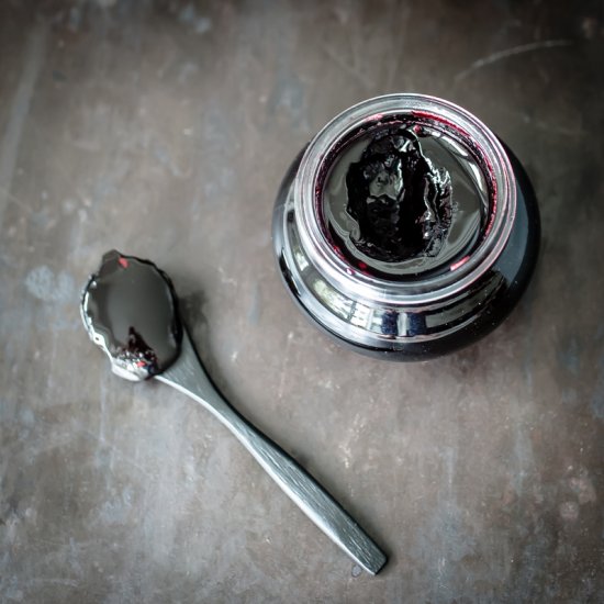 HOMEMADE ELDERBERRY JELLY