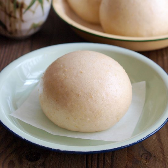 Wholemeal Pau with Red Bean Filling