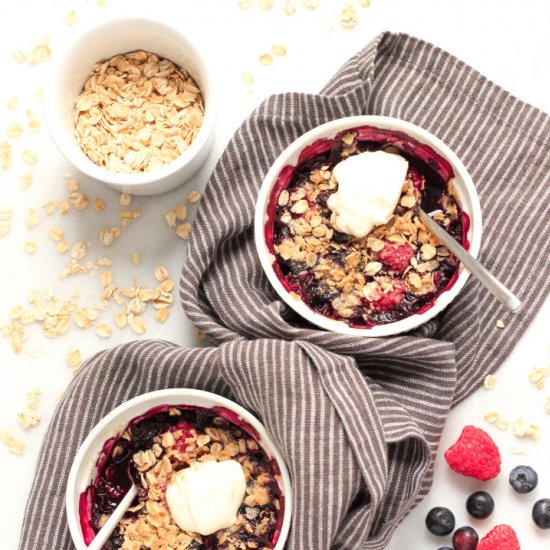 Gluten-Free Mixed Berry Crisp