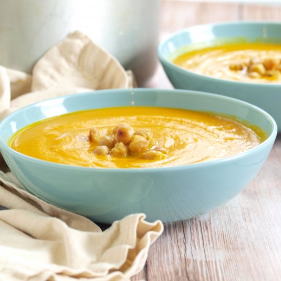 Curried Carrot & Sweet Potato Soup