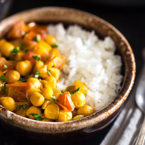 Vegan Creamy Chickpea Curry