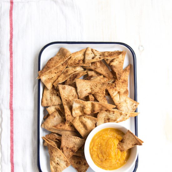 Pumpkin Spice Pita Chips & Dip