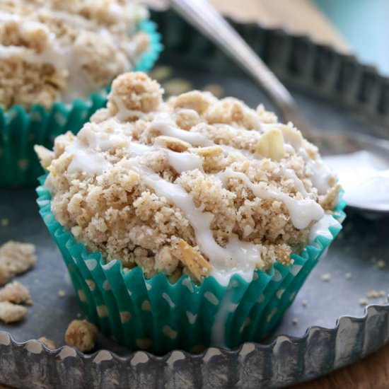 Apple Crumb Muffins