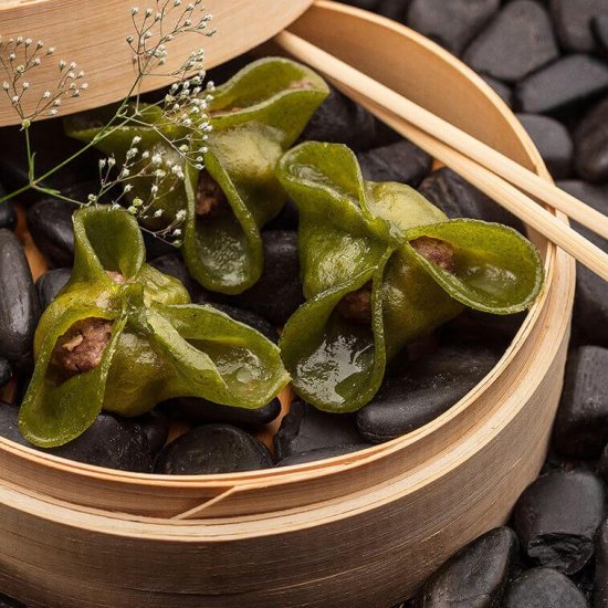 Spinach Dim Sum with Tuna