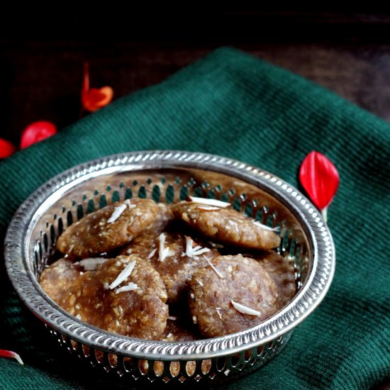 Whole Wheat and Jaggery Sweet Kudumulu