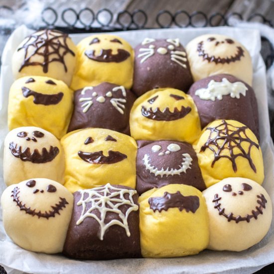 Halloween Pull-Apart Bread