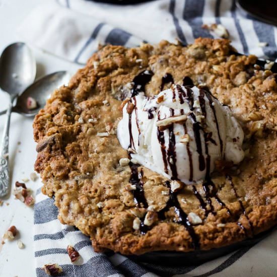 Oatmeal Chocolate Skillet Cookie