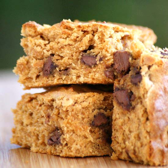 Peanut Butter Choc Chip Blondies