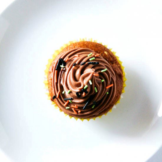 Pumpkin Lava Nutella Cupcakes