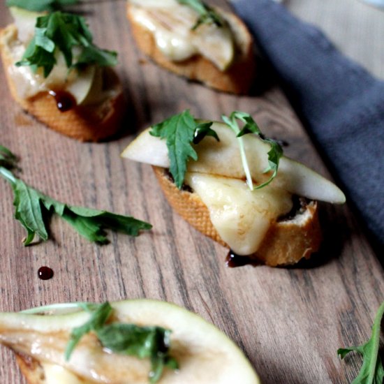 Pear & Brie Toasts Honey Balsamic Drizzle