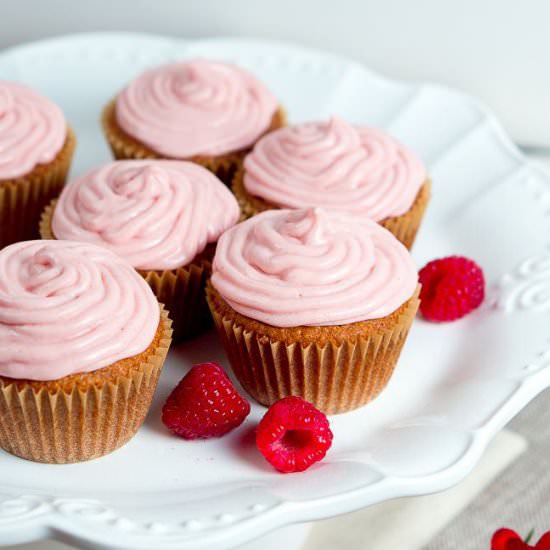 Almond Cupcakes with Raspberry Cream