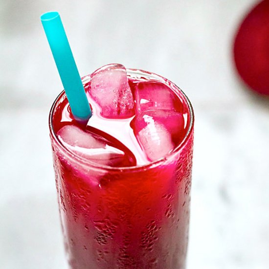 Beet and Carrot Juice Cocktail