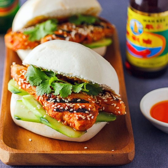 Grilled Chilli Chicken Buns