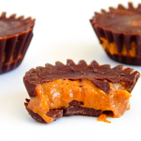 Healthy Pumpkin Stuffed Cacao Cups