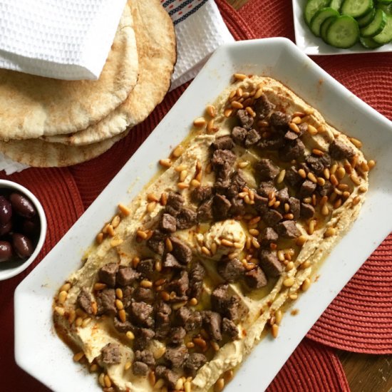 Hummus with Sautéed Beef