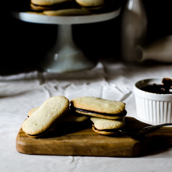 Copycat Milano Cookies