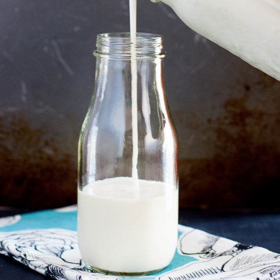 How to Make Cultured Buttermilk