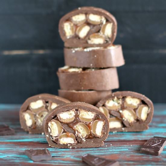 NO BAKE TWIX ROLL