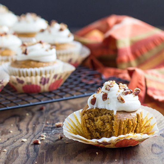 EASY Pumpkin Spice Cupcakes