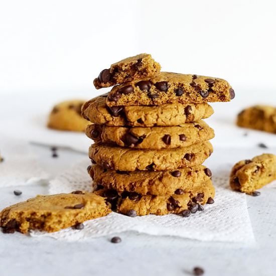 Big Chocolate Chip Pumpkin Spice Cookies