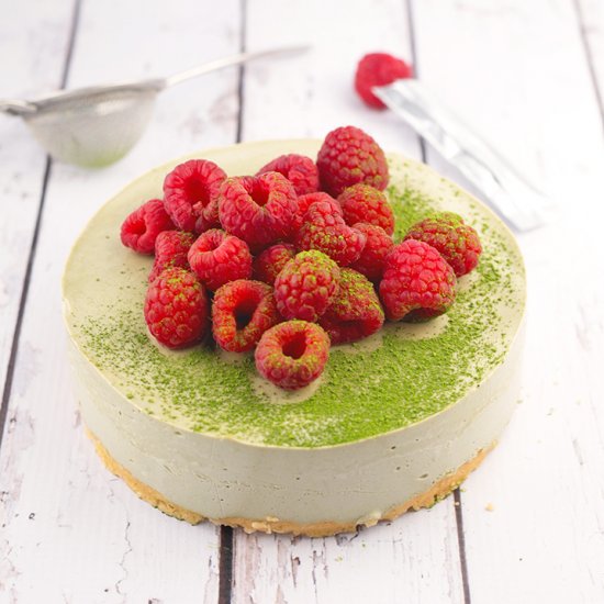 Vegan Matcha Cheesecake