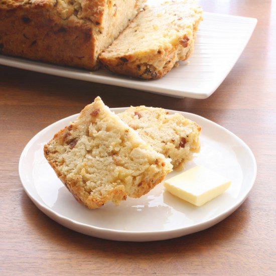 Cheddar Bacon and Onion Beer Bread