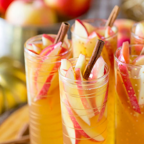 Sparkling Apple Cider Sangria