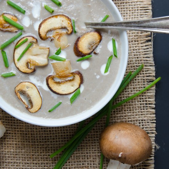 creamy mushroom bisque