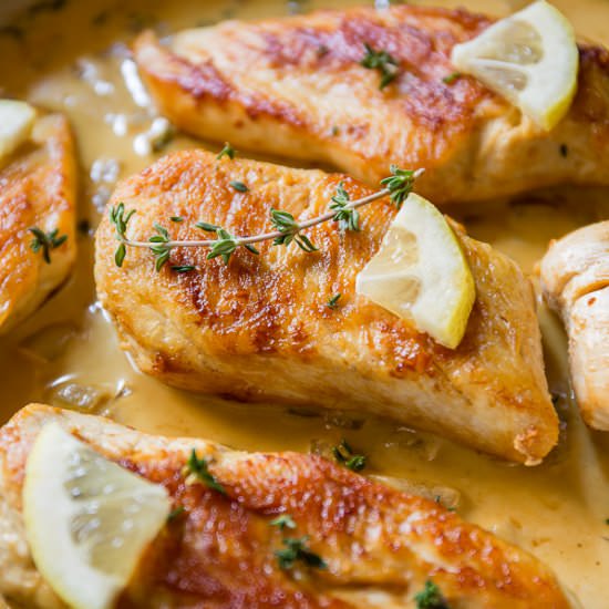 Skillet Chicken with Lemon Thyme