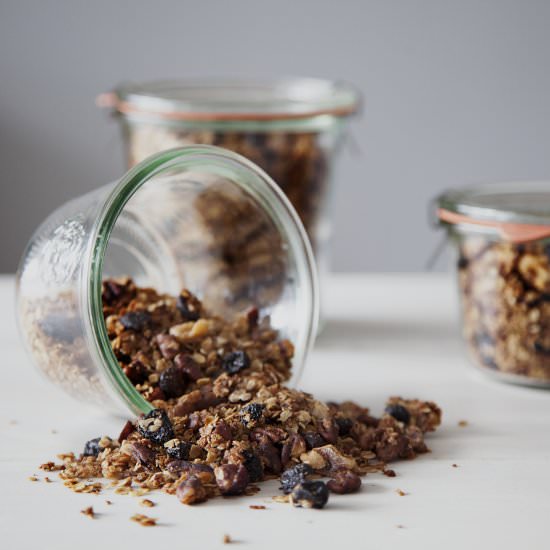 HONEY BERRY GRANOLA