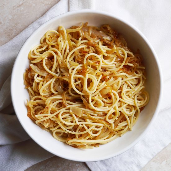 Buttery Caramelised Onion Spaghetti