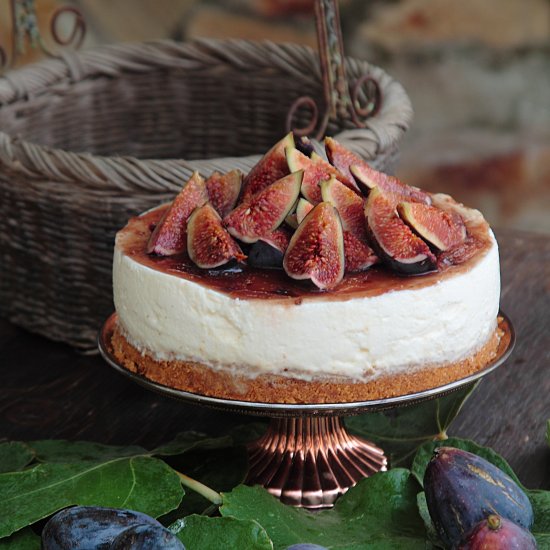 Honey and fig cheesecake