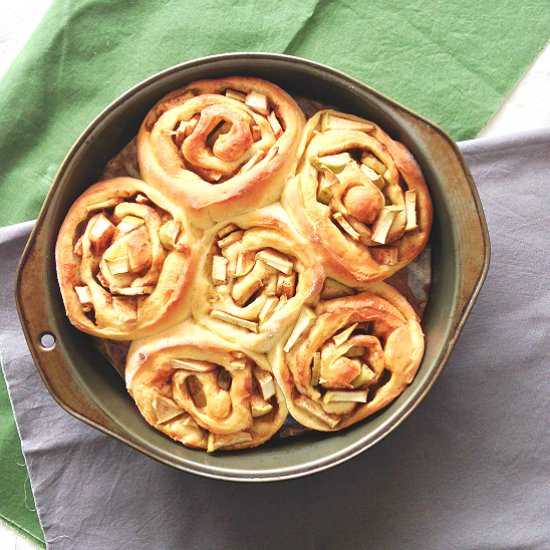 Apple Pie Cinnamon Rolls