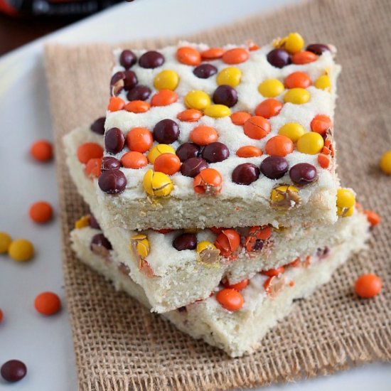 Reese’s Swig Sugar Cookie Bars