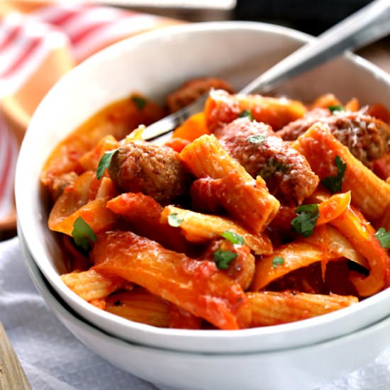 One Pot Sausage + Peppers Pasta