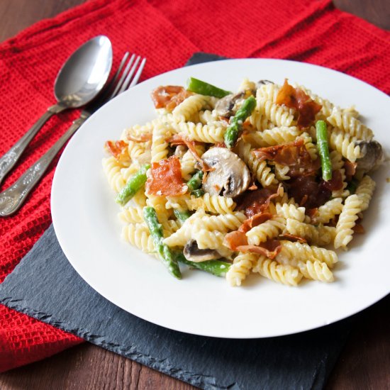 Prosciutto Asparagus Mushroom Pasta