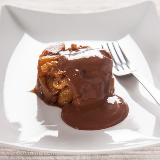 Apple Pudding with Cocoa Sauce