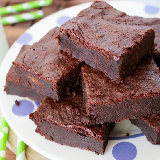 Paleo Dark Chocolate Fudge Brownies