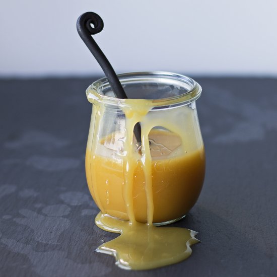 4 Minute Healthy Caramel Sauce