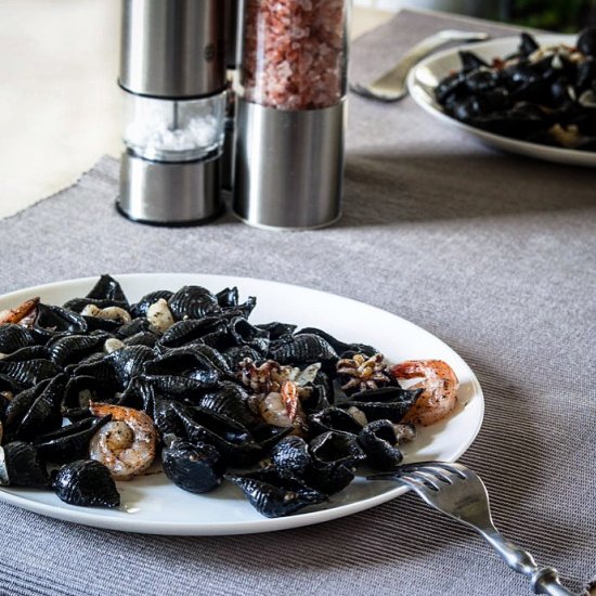 Pasta with Prawns and Cuttlefish