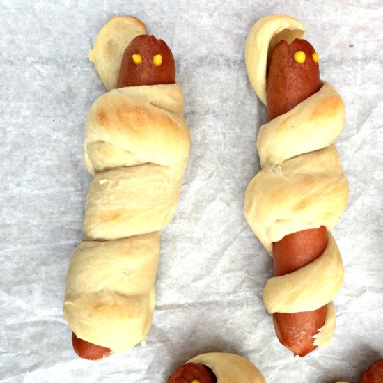 Halloween Hot Dog Mummies