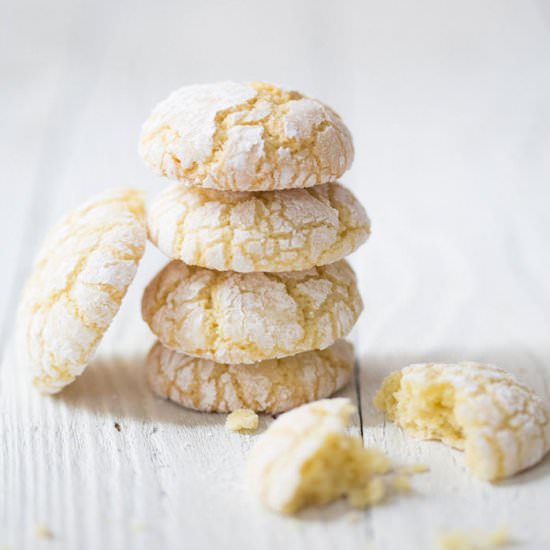 Lemon Olive Almond Crinkle Cookie