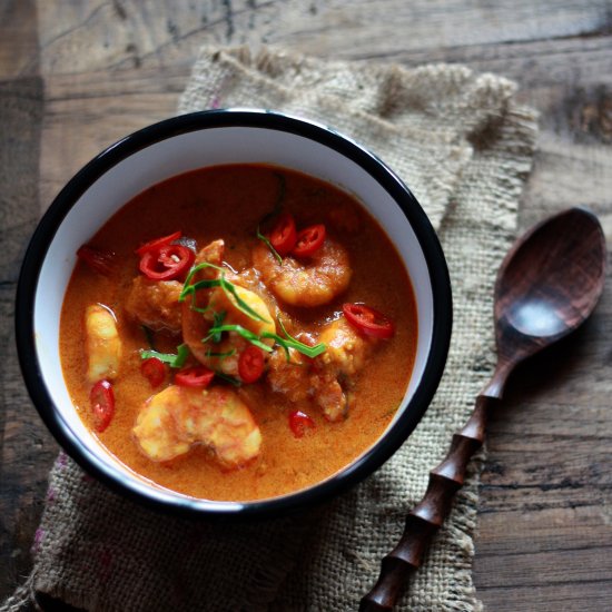 Thai red curry with prawns and pumpkin