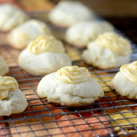 Pumpkin Frosted Butter Cookies